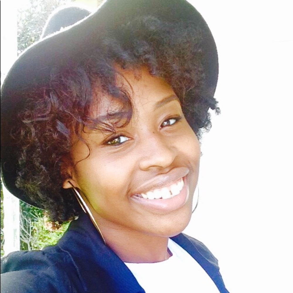 Meet your Posher, Taryn